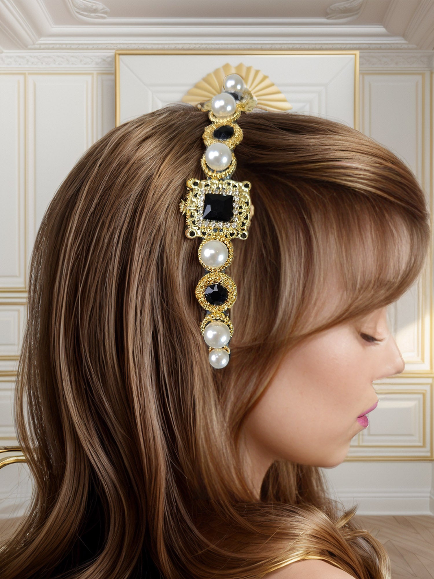 Baroque Beauty: Vintage Gold Metal Hairband with Rhinestones